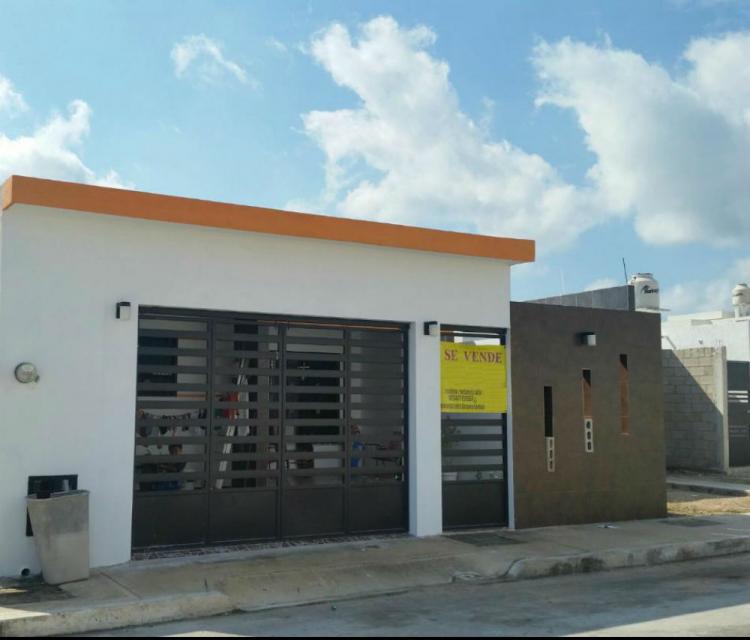 Foto Casa en Venta en Girasoles de Opichen, Mrida, Yucatan - $ 600.000 - CAV187633 - BienesOnLine
