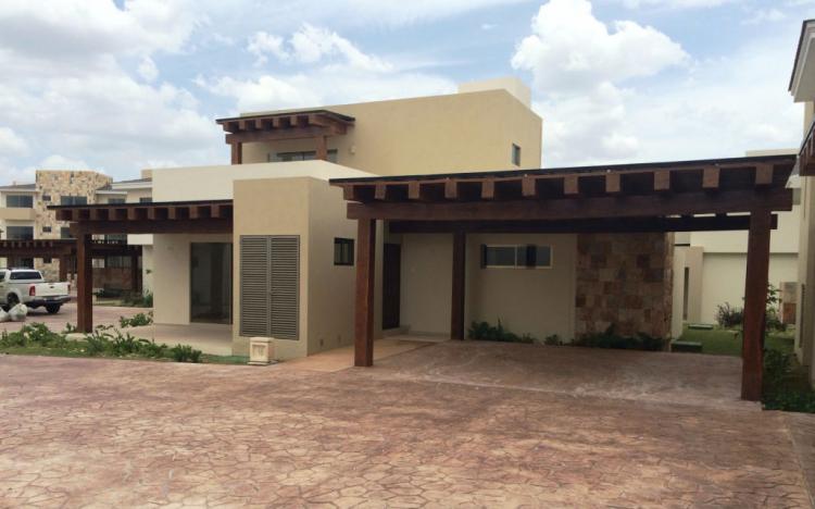Foto Casa en Venta en YUCATAN CONTRY CLUB, Mrida, Yucatan - $ 4.850.000 - CAV137669 - BienesOnLine