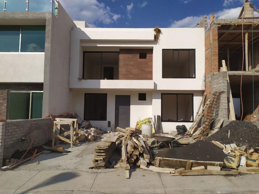 Foto Casa en Venta en Paseo del Parque Tres Marias Morelia, Morelia, Michoacan de Ocampo - $ 3.100.000 - CAV304196 - BienesOnLine