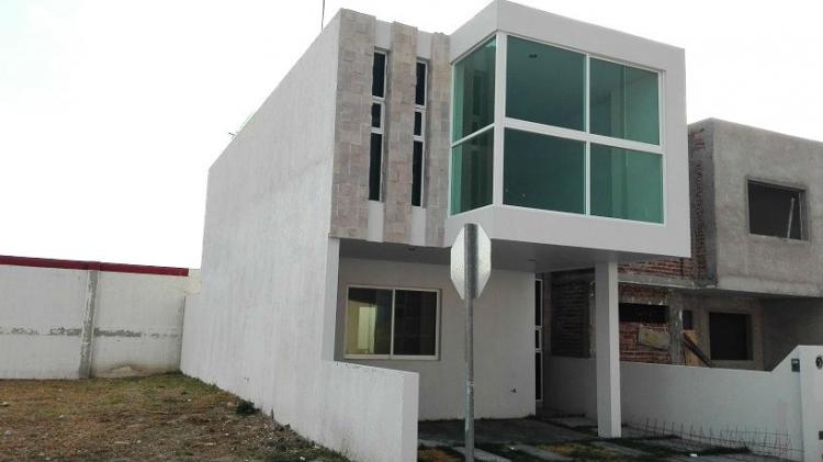 Foto Casa en Venta en FRAC. RUBI, Len de los Aldama, Guanajuato - $ 1.350.000 - CAV209669 - BienesOnLine