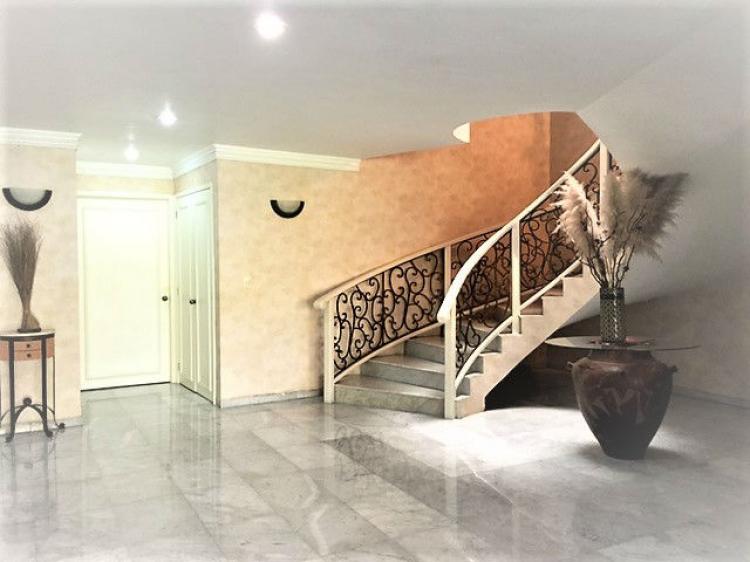 Foto Casa en Venta en Lomas de Tecamachalco, Naucalpan de Jurez, Mexico - $ 18.990.000 - CAV196199 - BienesOnLine