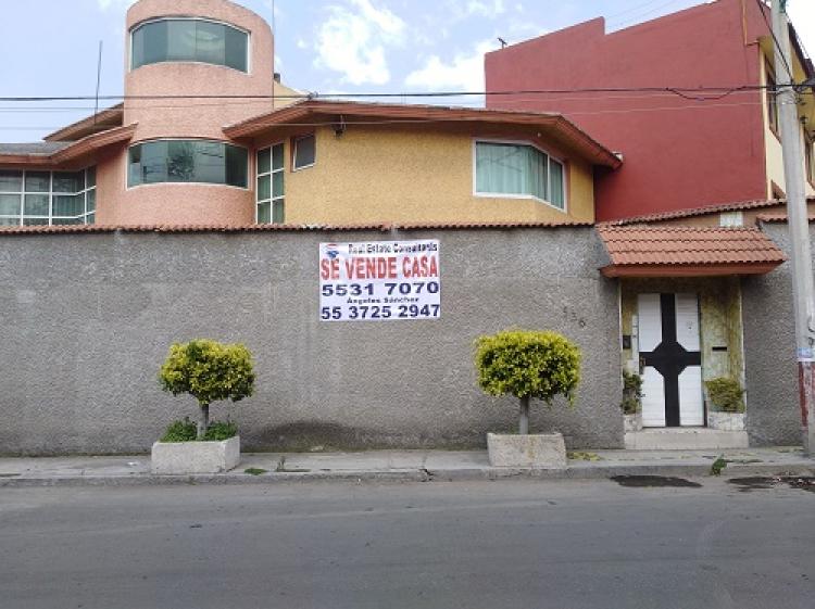 Foto Casa en Venta en La Nopalera, Tlhuac, Distrito Federal - $ 3.950.000 - CAV231935 - BienesOnLine