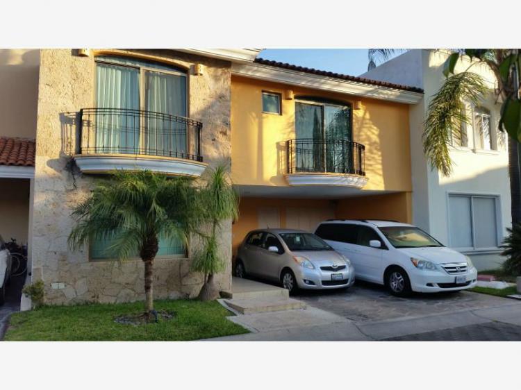 Foto Casa en Venta en RINCONADA DEL PARQUE, Zapopan, Jalisco - $ 4.580.000 - CAV192281 - BienesOnLine