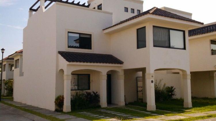 Foto Casa en Renta en Boca del Ro, Veracruz - $ 12.000 - CAR122573 - BienesOnLine