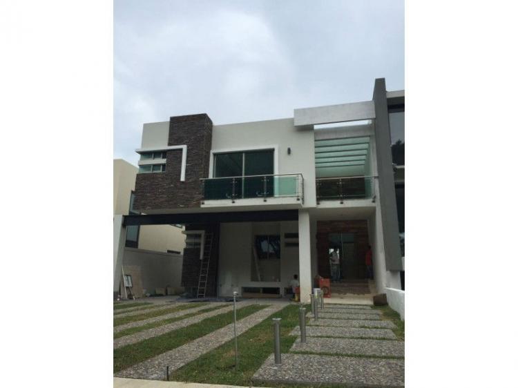 Foto Casa en Venta en Valle Real, Zapopan, Jalisco - $ 14.000.000 - CAV174871 - BienesOnLine