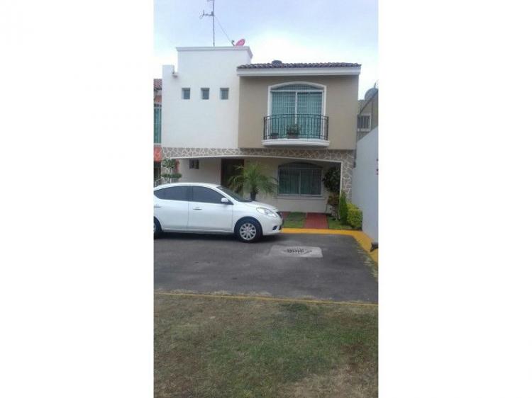 Foto Casa en Venta en Girasoles Elite, Zapopan, Jalisco - $ 1.690.000 - CAV174974 - BienesOnLine