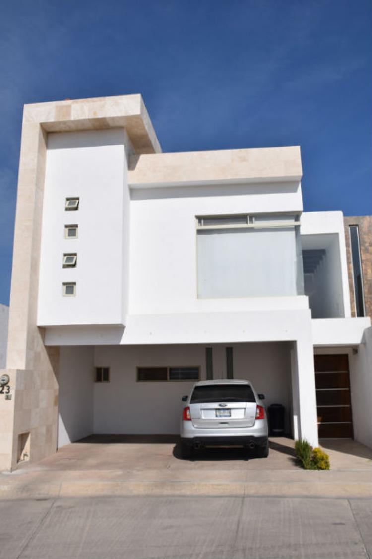 Foto Casa en Venta en HORIZONTES RESIDENCIAL II, San Luis Potos, San Luis Potosi - $ 2.320.000 - CAV118755 - BienesOnLine