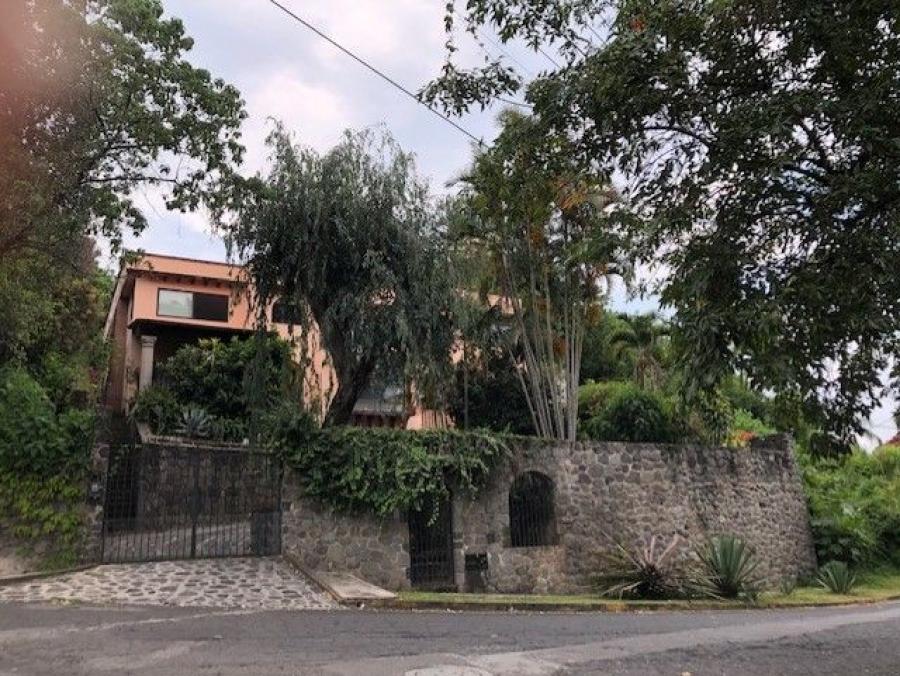 Foto Casa en Venta en Rancho Cortes, Cuernavaca, Morelos - $ 4.500.000 - CAV259632 - BienesOnLine