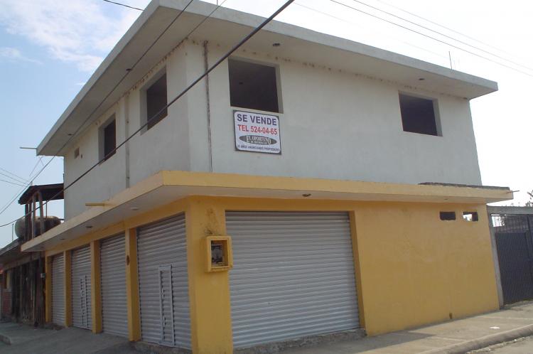 Foto Casa en Venta en Uruapan, Michoacan de Ocampo - $ 975.000 - CAV10506 - BienesOnLine