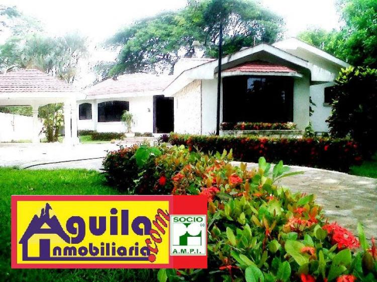 Foto Casa en Renta en Xochimilco, Comalcalco, Tabasco - $ 19.000 - CAR141331 - BienesOnLine