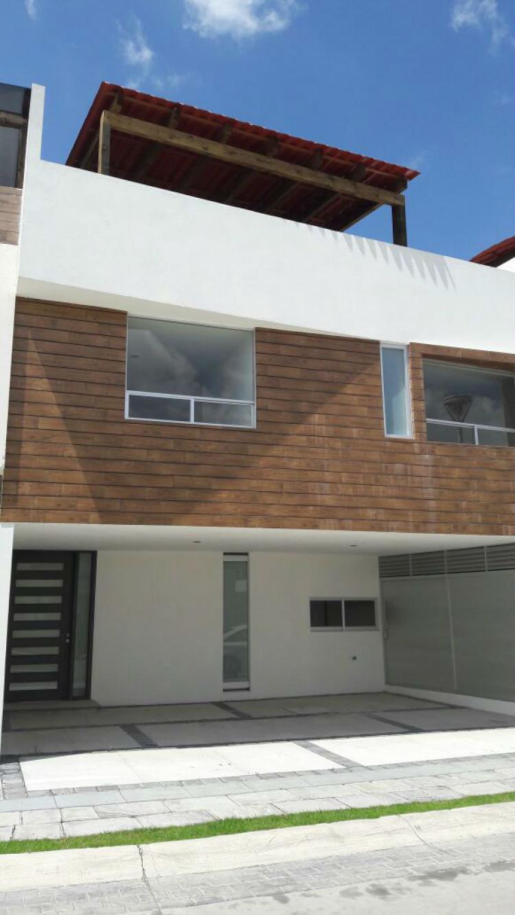 Foto Casa en Venta en Lomas de Angelopolis, Cascatta, San Andrs Cholula, Puebla - $ 3.100.000 - CAV201160 - BienesOnLine