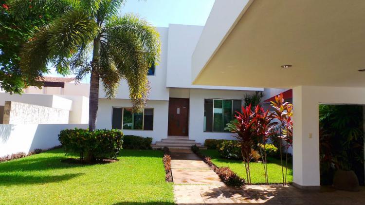 Foto Casa en Venta en club de golf la ceiba, Mrida, Yucatan - $ 4.500.000 - CAV132158 - BienesOnLine