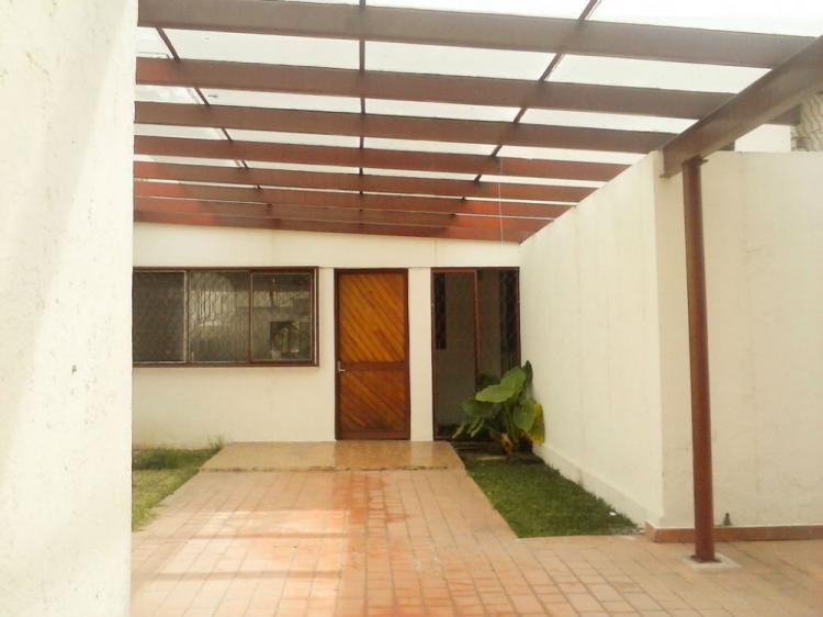 Foto Casa en Venta en CHAPULTEPEC  SUR, Morelia, Michoacan de Ocampo - $ 3.998.000 - CAV140412 - BienesOnLine