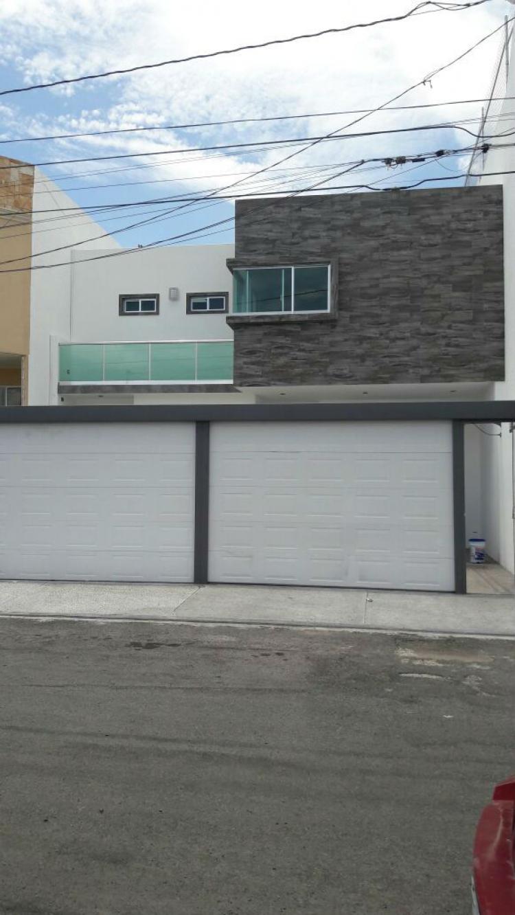 Foto Casa en Venta en COLINAS DEL CIMATARIO, Santiago de Quertaro, Queretaro Arteaga - $ 4.400.000 - CAV174157 - BienesOnLine