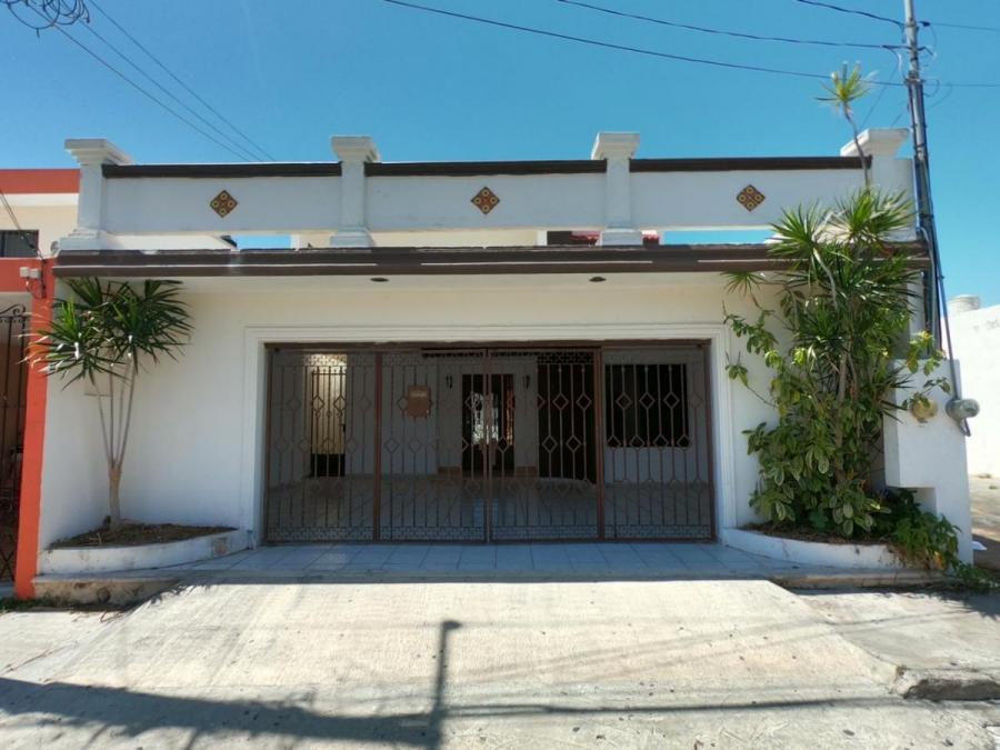 Foto Casa en Venta en Brisas del Bosque, Mrida, Yucatan - $ 1.700.000 - CAV259925 - BienesOnLine