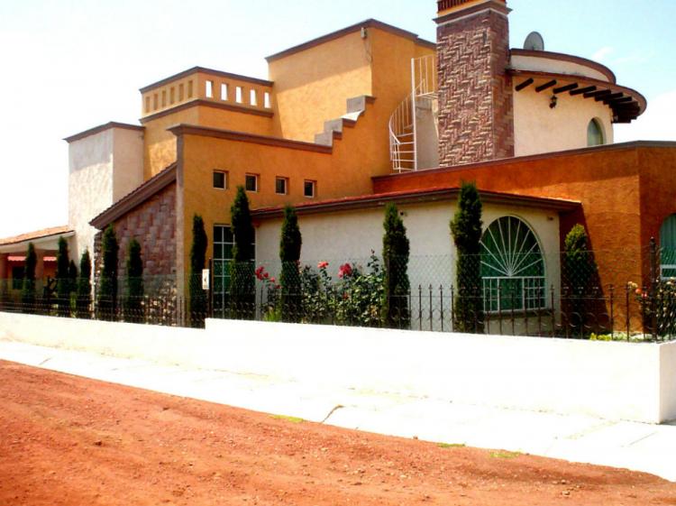 Foto Casa en Venta en Colonia Cacalomacn, Toluca de Lerdo, Mexico - $ 6.500.000 - CAV168024 - BienesOnLine