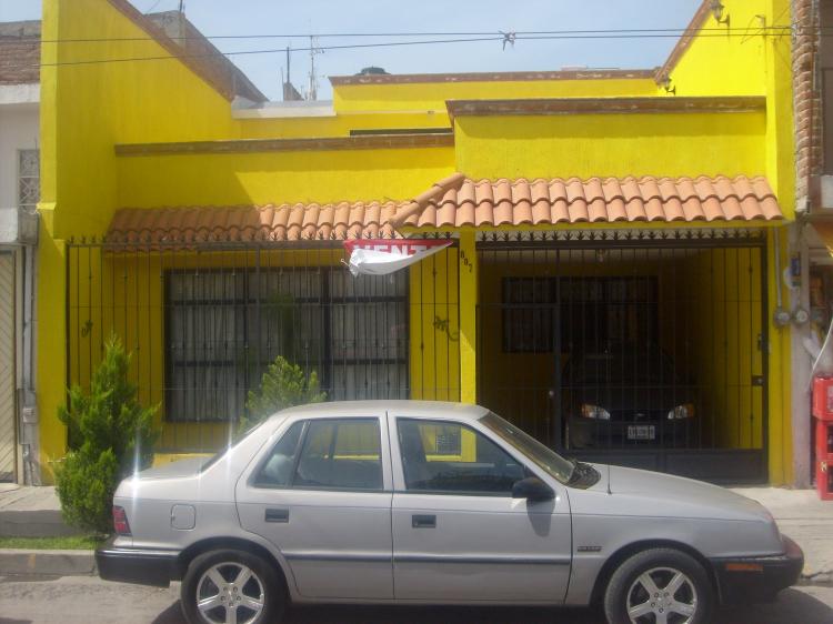 Foto Casa en Venta en lomabonita, Len de los Aldama, Guanajuato - $ 1.050.000 - CAV4962 - BienesOnLine