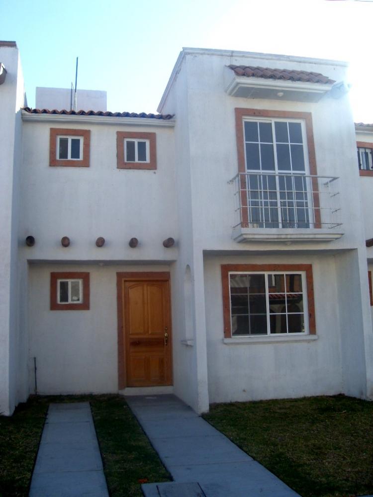 Casa en Venta en El Cantar, Celaya, Guanajuato - $  - CAV31836 -  BienesOnLine
