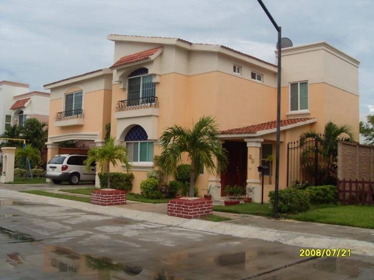 Foto Casa en Renta en Ciudad del Carmen, Campeche - $ 25.000 - CAR44932 - BienesOnLine