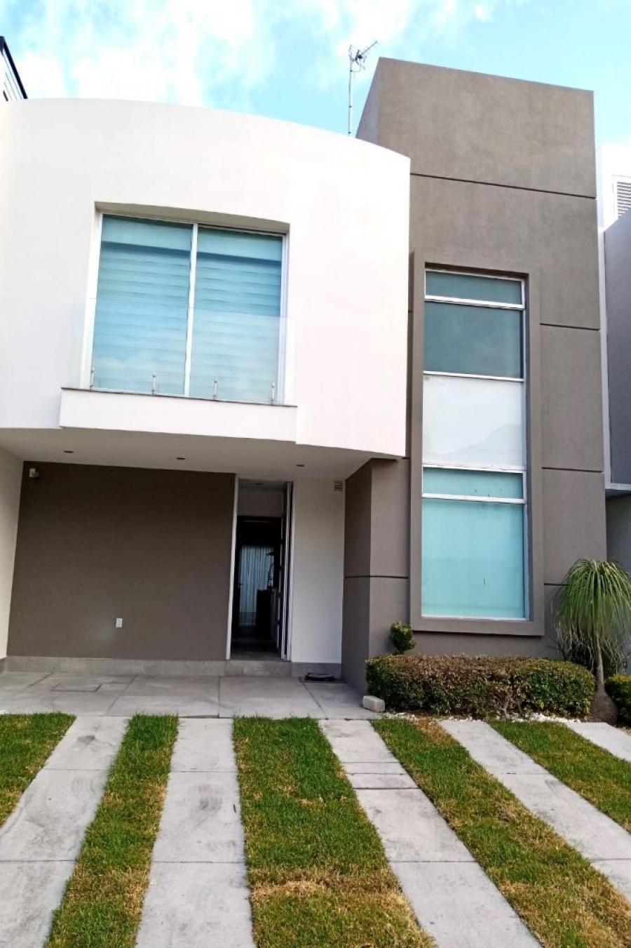 Foto Casa en Venta en PUERTA DE HIERRO, Zapopan, Jalisco - $ 13.500.000 - CAV328325 - BienesOnLine