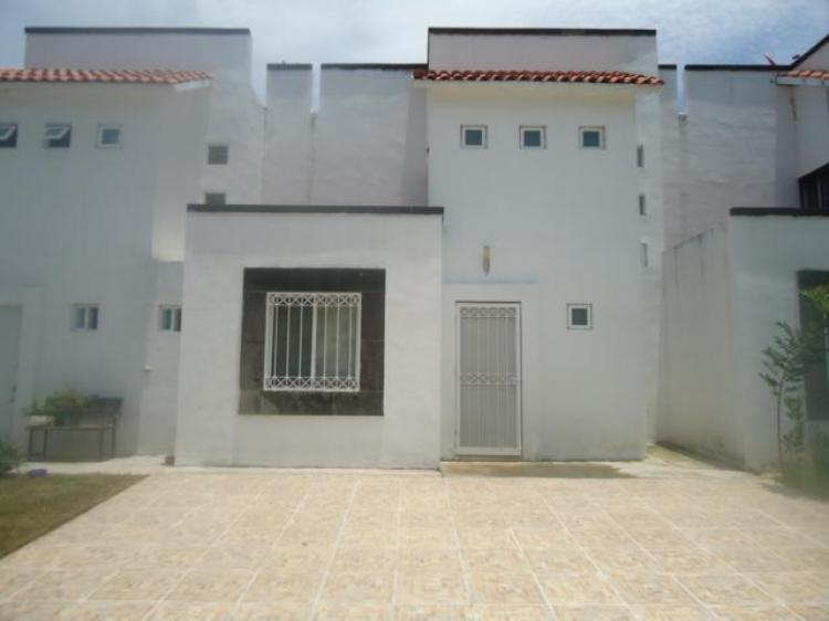 Foto Casa en Venta en villas de bernalejo, Irapuato, Guanajuato - $ 1.550.000 - CAV174910 - BienesOnLine