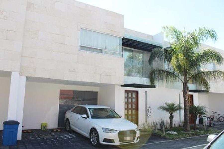 Foto Casa en Venta en Lago de Guadalupe, Cuautitlán Izcalli, Mexico - $ 4.500.000 - CAV286373 - BienesOnLine