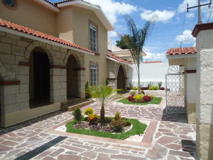 Foto Casa en Venta en Villas de Irtapuato, Irapuato, Guanajuato - $ 4.850.000 - CAV130828 - BienesOnLine