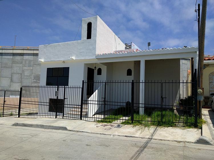 Foto Se vende casa Playas de Tijuana, con excelente vista al mar