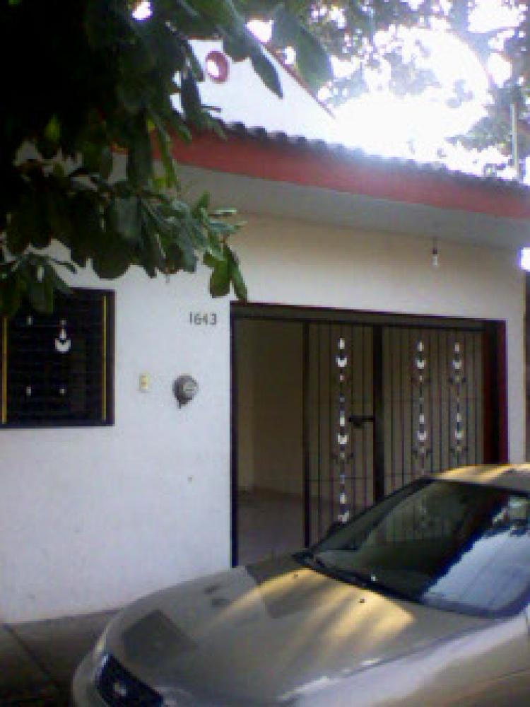 Foto Casa en Renta en LAZARO CARDENAS, Colima, Colima - $ 2.200 - CAR41082 - BienesOnLine