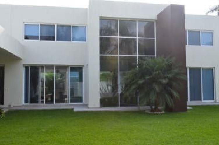 Foto Casa en Venta en Sumiya, Jiutepec, Morelos - $ 6.900.000 - CAV183689 - BienesOnLine