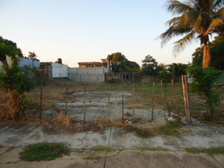 Foto Terreno en Venta en BENITO JUAREZ, Coatzacoalcos, Veracruz - $ 700.000 - TEV66274 - BienesOnLine