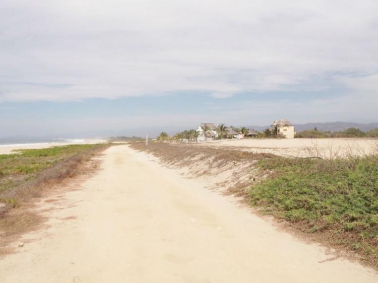 Terreno en Venta en Bajos de Chila, Puerto Escondido, Oaxaca 10
