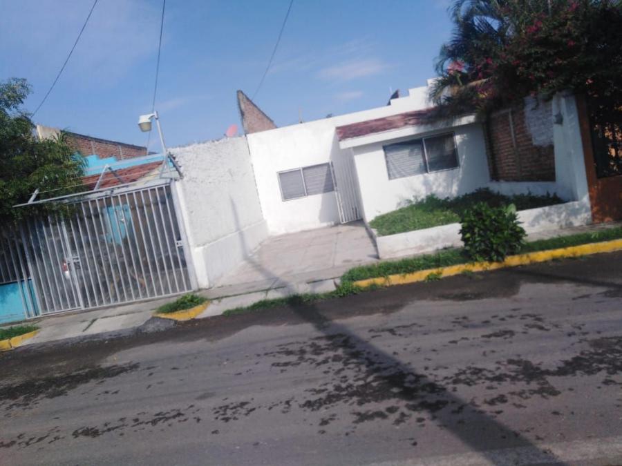 Foto Casa en Venta en SAN PEDRO TLAQUEPAQUE, Tlaquepaque, Jalisco - $ 890.000 - CAV274970 - BienesOnLine