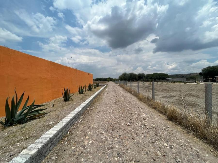Foto Terreno en Venta en comunidad tequisquiapan, Dolores Hidalgo Cuna de la Independencia Nal., Guanajuato - $ 2.400.000 - TEV343756 - BienesOnLine