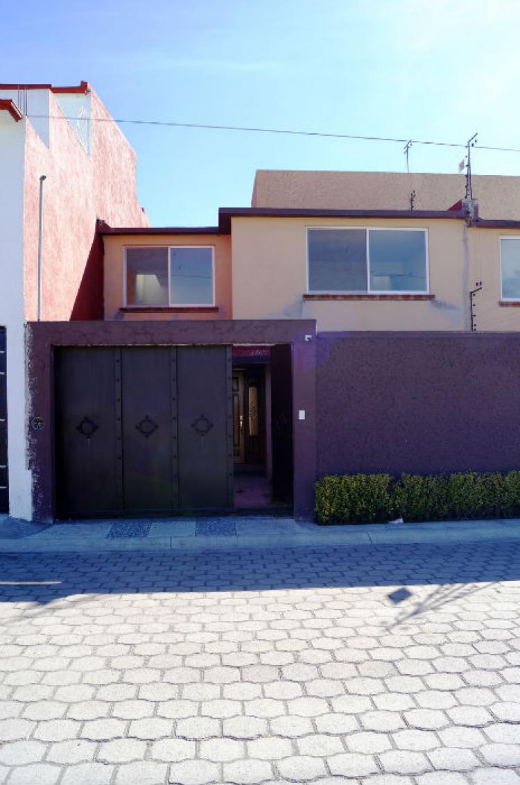 Foto Casa en Venta en Metepec, Mexico - $ 1.500.000 - CAV89552 - BienesOnLine