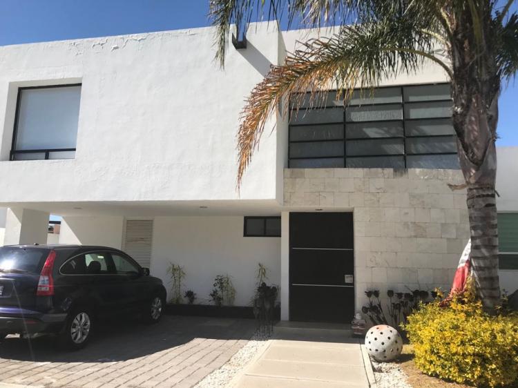 Foto Casa en Venta en Puerta Real, Corregidora, Queretaro Arteaga - $ 3.300.000 - CAV222784 - BienesOnLine