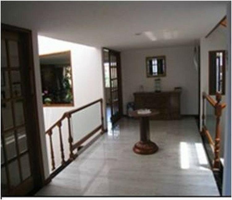 Home in Metric Way