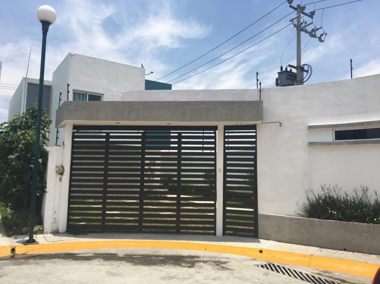 Foto Casa en Venta en Bonanza, Metepec, Mexico - $ 1.800.000 - CAV166111 - BienesOnLine