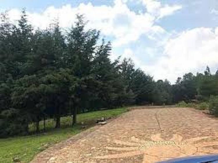 Foto Terreno en Venta en BOSQUES DE ATECUARO, ATECUARO, Michoacan de Ocampo - $ 550.000 - TEV238770 - BienesOnLine