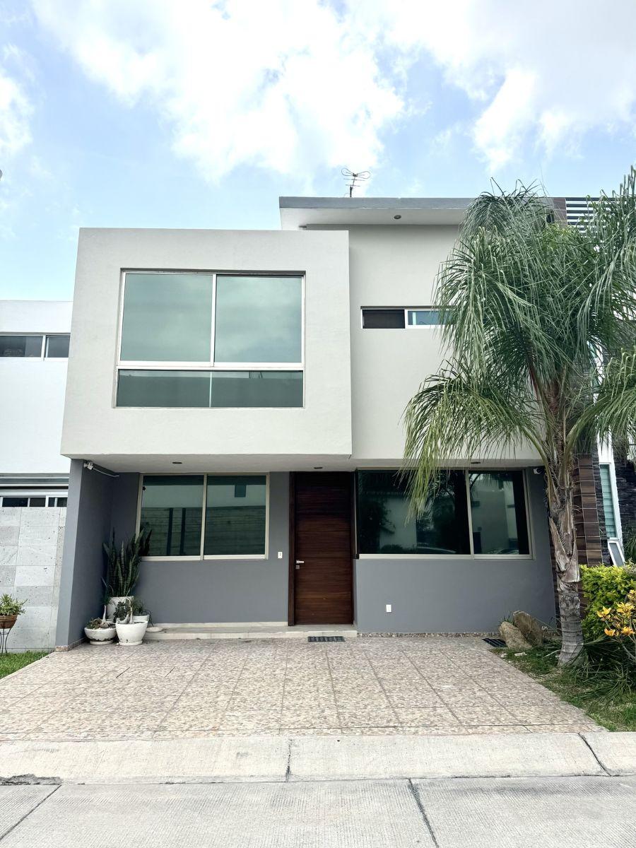 Home in Metric Way