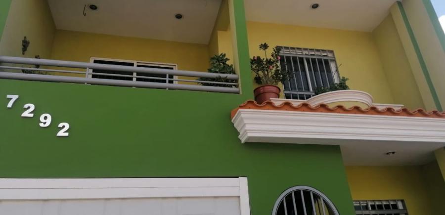 Foto Casa en Venta en FRACCIONAMIENTO  TERRANOVA, BUGAMBILIAS, Sinaloa - $ 1.490.000 - CAV301842 - BienesOnLine