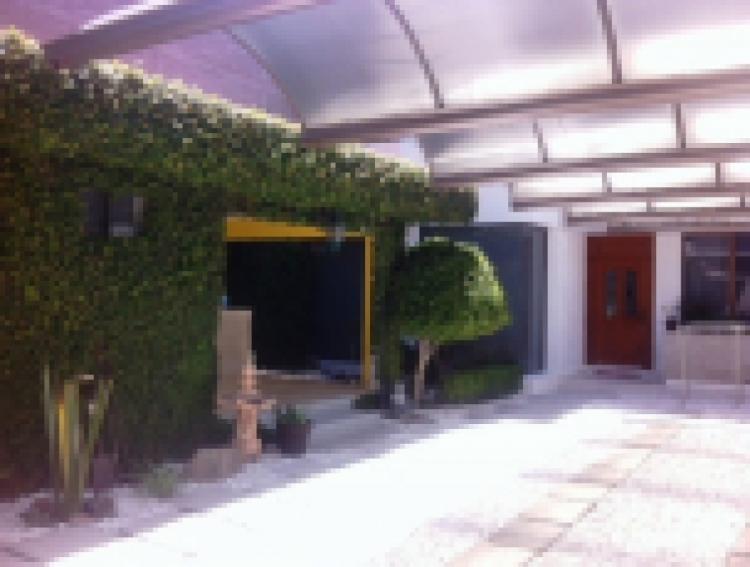 Home in Metric Way