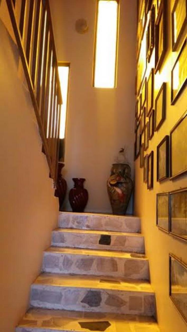Home in Metric Way