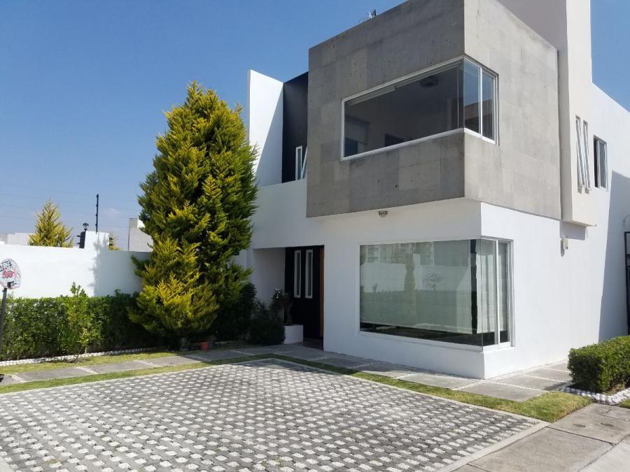 Foto Casa en Venta en SAN MIGUEL TOTOCUITLAPILCO, Toluca, Mexico - $ 3.000.000 - CAV271448 - BienesOnLine