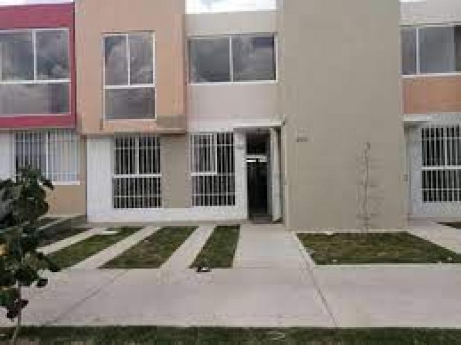 Foto Casa en Venta en PARQUE DE LAS AVES, Zapopan, Jalisco - $ 900.000 - CAV317592 - BienesOnLine