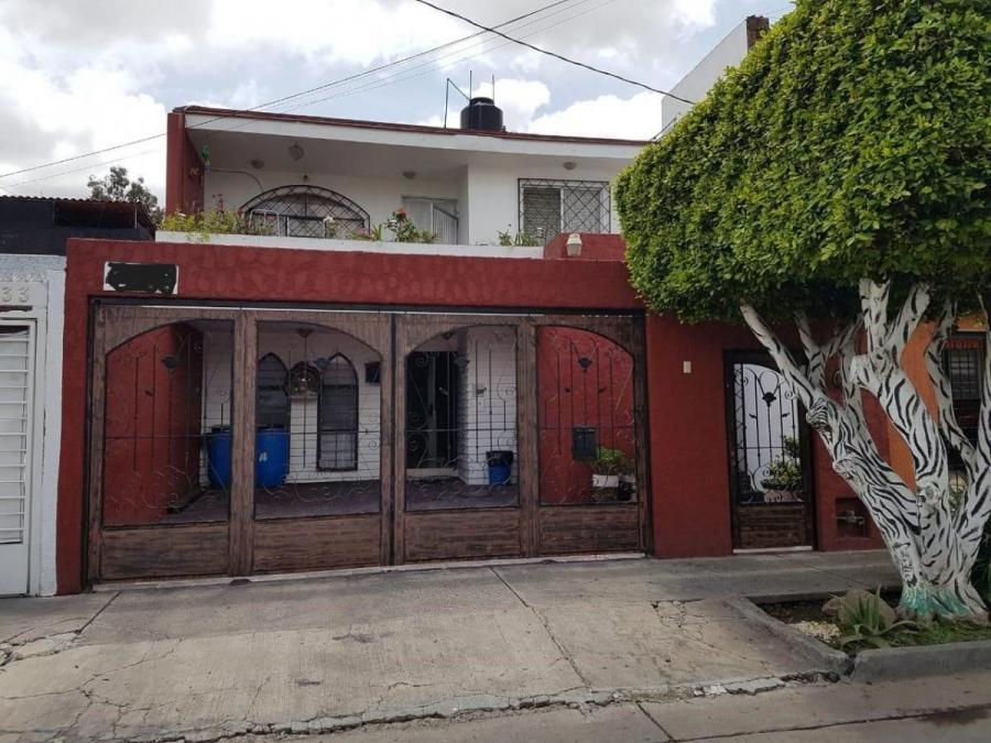 Foto Casa en Venta en PASEOS DEL SOL, Zapopan, Jalisco - $ 5.600.000 - CAV340105 - BienesOnLine