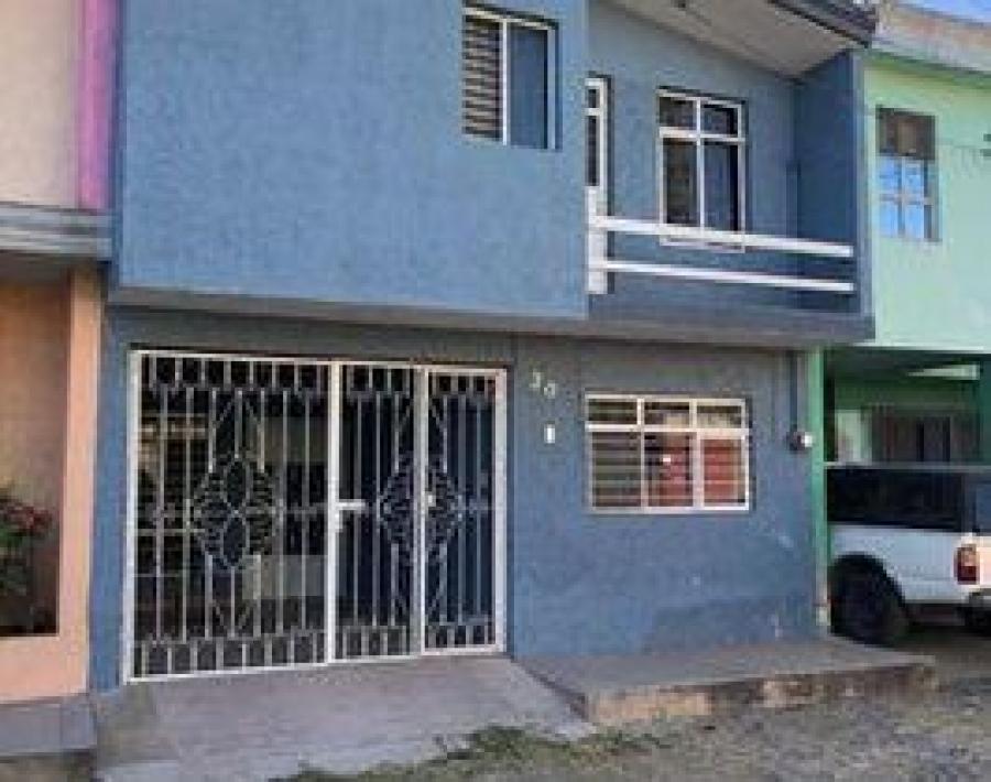 Foto Casa en Venta en PASEOS DEL VALLE, Tlajomulco de Ziga, Jalisco - $ 760.000 - CAV310943 - BienesOnLine