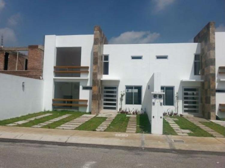 Foto Casa en Venta en ICA RESIDENCIAL, Toluca de Lerdo, Mexico - $ 2.000.000 - CAV114600 - BienesOnLine