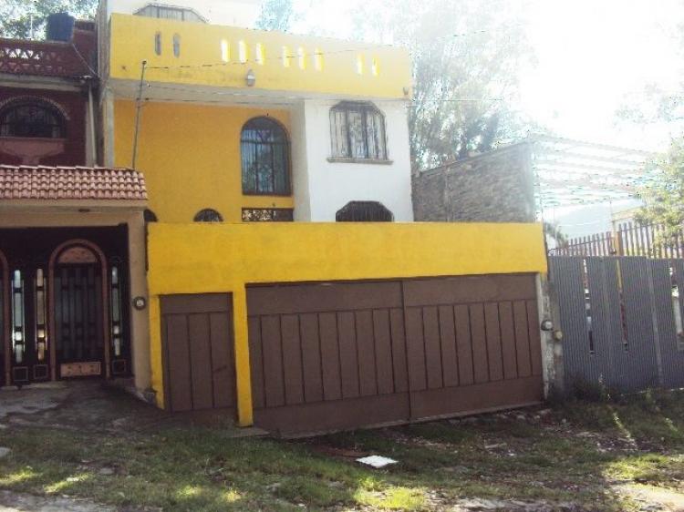 Foto Casa en Venta en MIRADOR DE OCOLUSEN, Morelia, Michoacan de Ocampo - $ 1.700.000 - CAV226557 - BienesOnLine