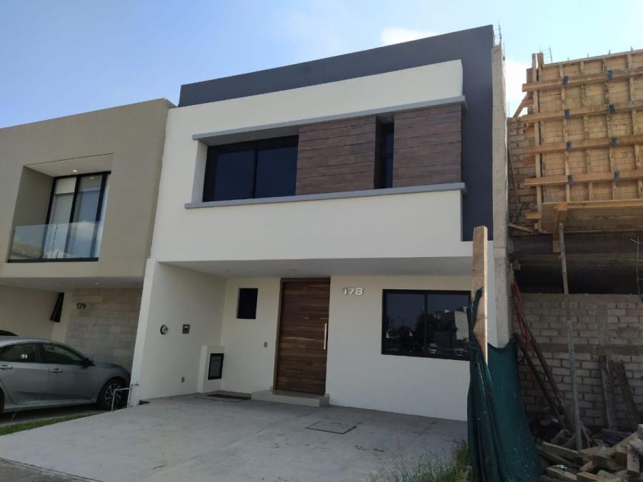 Home in Metric Way
